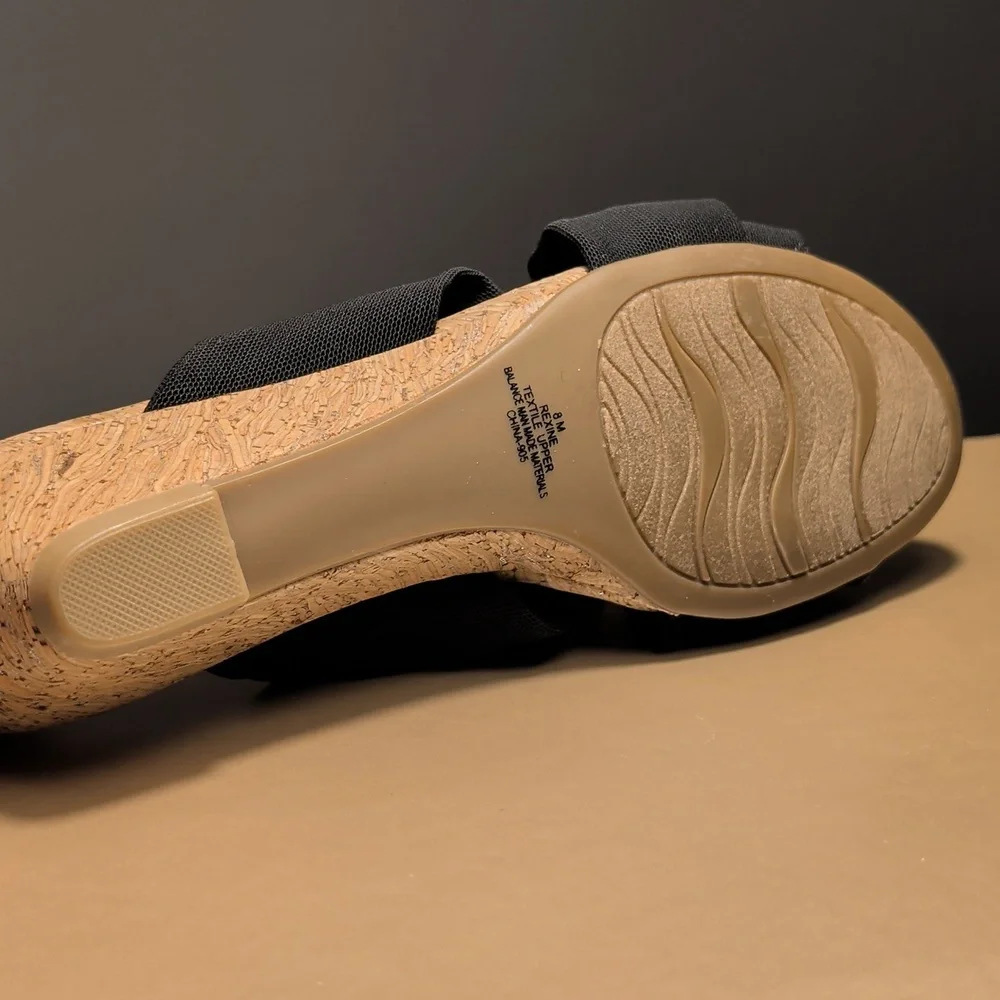 Impo Rexine Power Mesh Sandal Memory Foam Black Cork Wedge Sandals Nwt 8